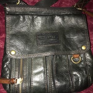 🍂🍁crossbody fossil 🍁🍂